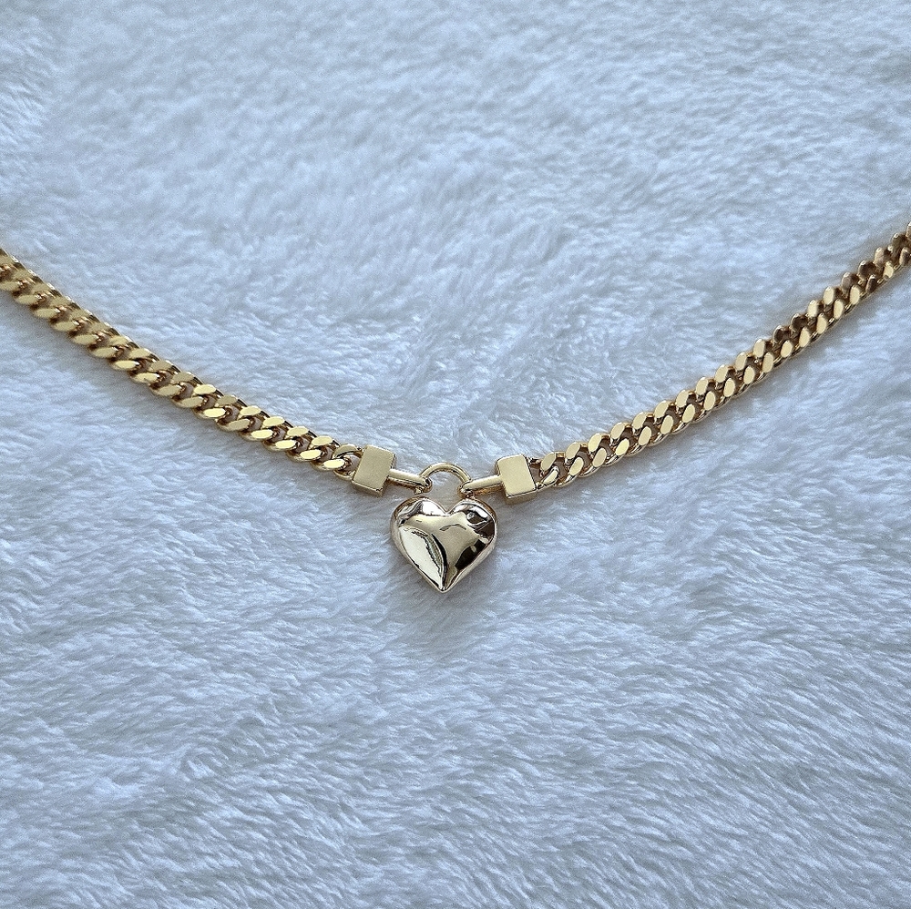 Eye👁 Candy🍬 Gold💛 Flat Cuban🇨🇺 Link Chain⛓️ With Heart♥️ Pendant - NWT - Picture 14 of 16